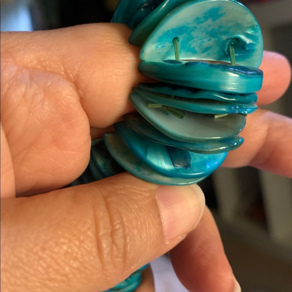Turquoise Shell Bracelet - Picture 5 of 8
